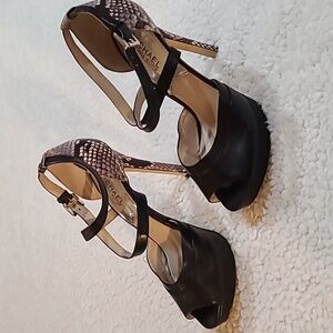Michael Kors Platform Black/Snakeprint Heels 8M